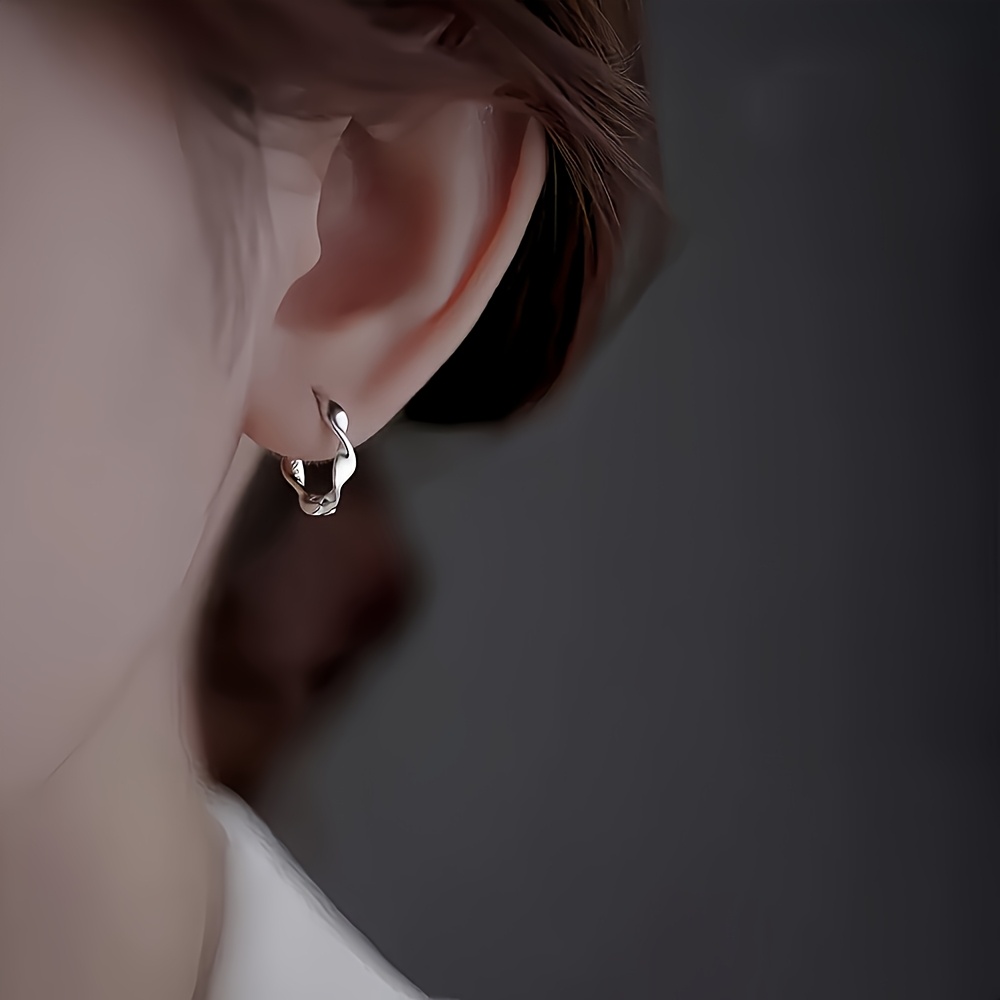 Women's High-Quality Stainless Steel Twisted Hoop Earrings